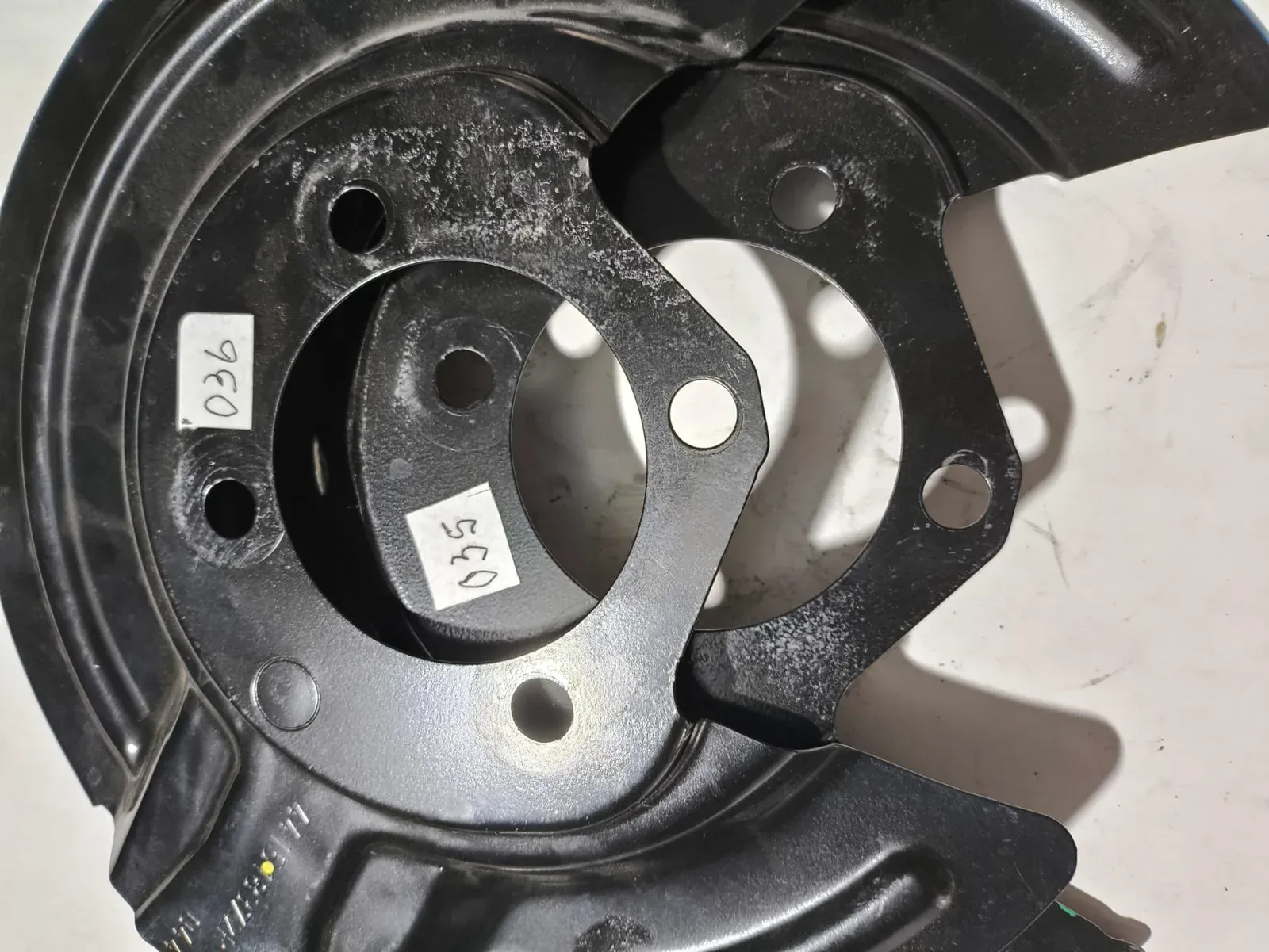 Chapa deflectora, disco de travão TE Renault Clio V referência 441618127R